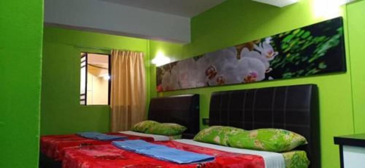 Oyo 90760 Lily Haven Hotel Tanah Rata Esterno foto